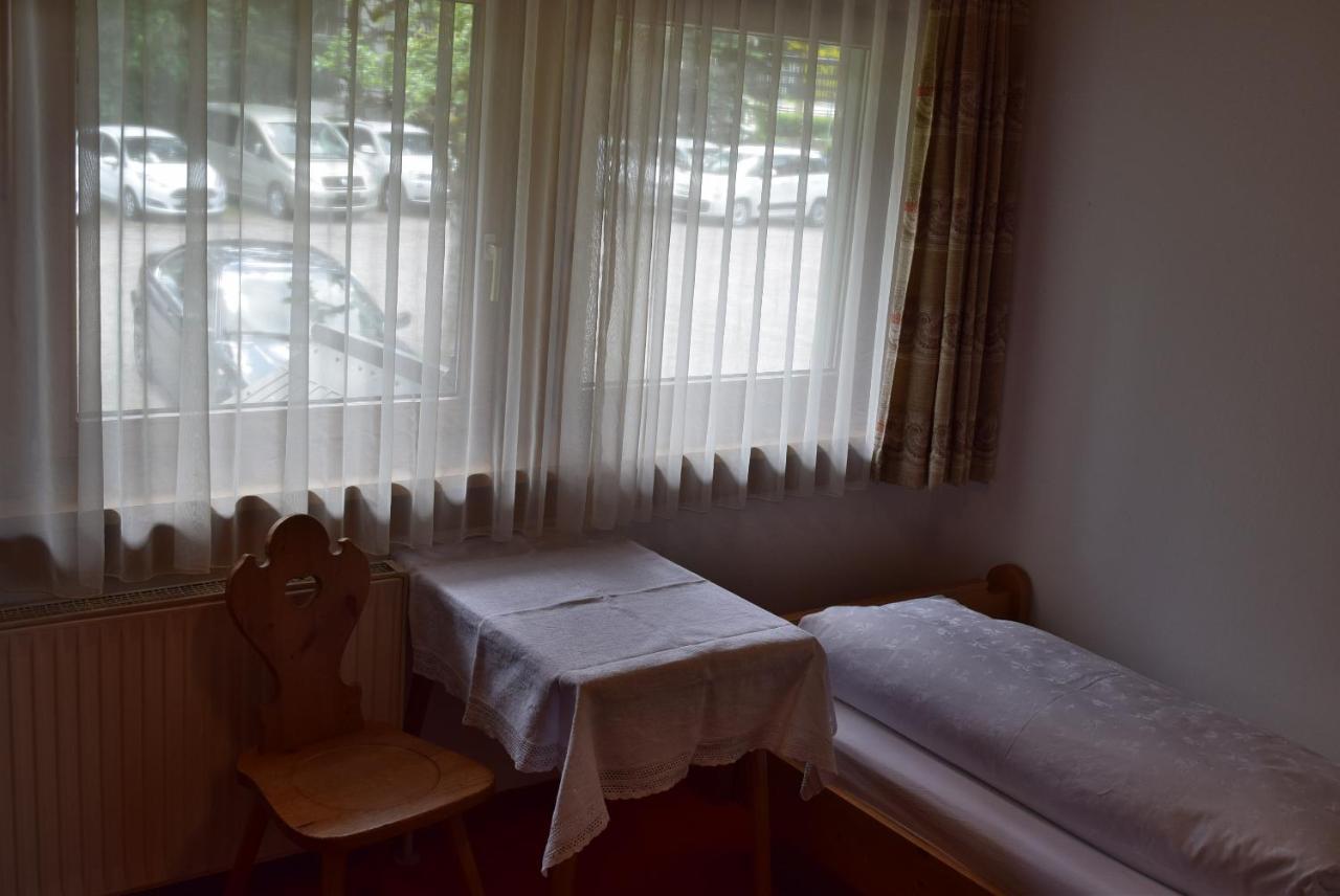 Bergsteiger-Zimmer Pension Obermair Mayrhofen Bagian luar foto